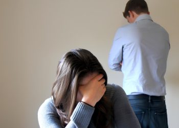 Liên hệ dịch vụ ly hôn thuận tình trọn gói tại Bình Dương qua số 0934 674 599 – 0971 491 595